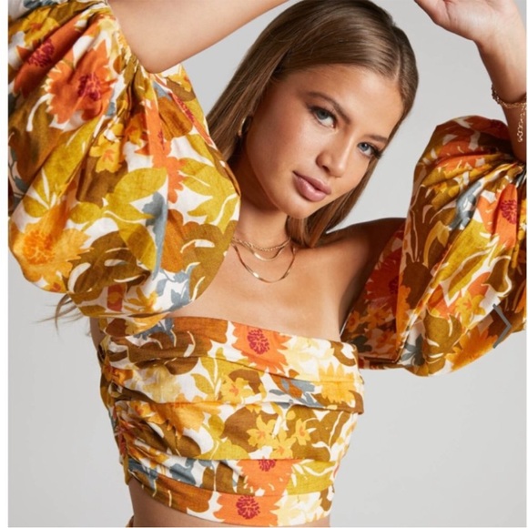 Amalie The Label Tops - Amalie The Label Showpo Floral Off-Shoulder Blouse size 12 Ariesey